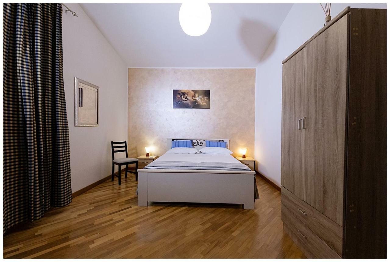 Bed And Breakfast Villa Fatima Trani Dış mekan fotoğraf